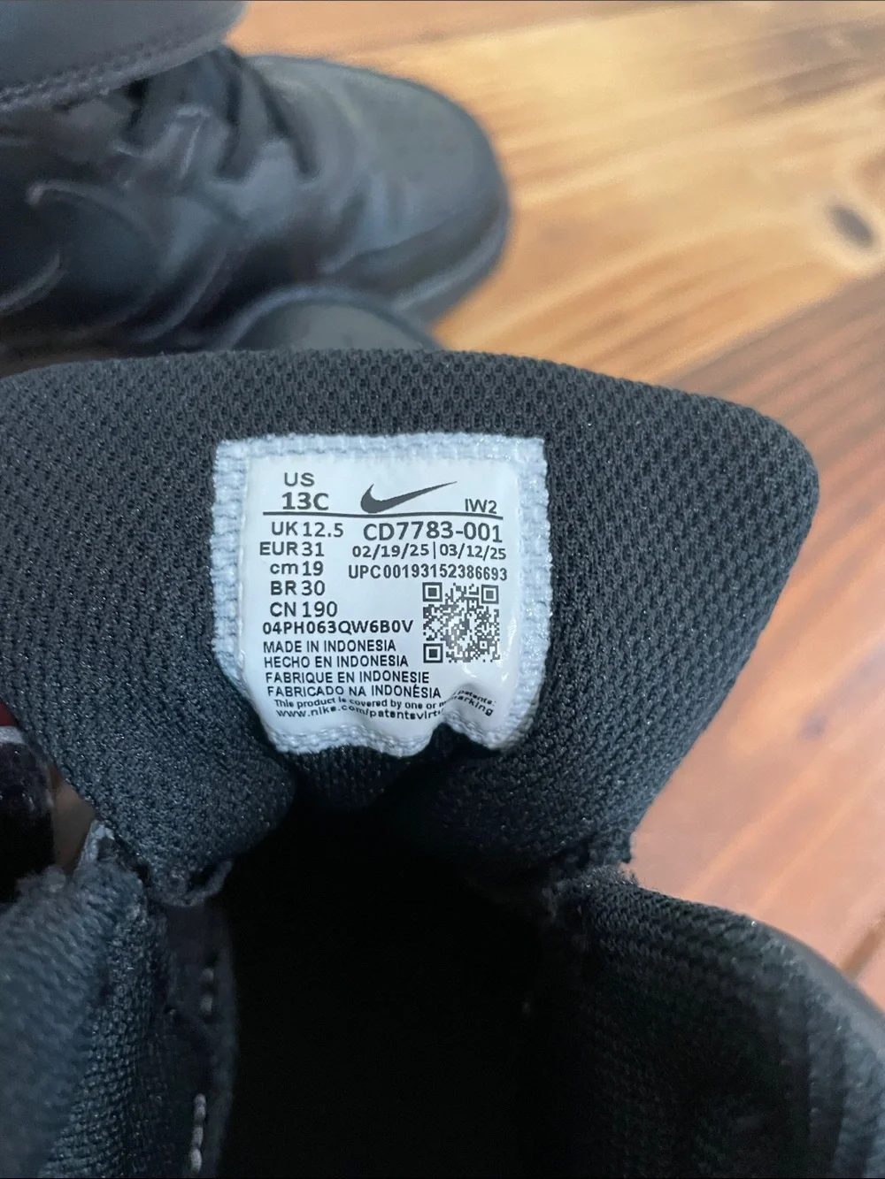Nike Kids Court Borough Mid 2 (Little Kid) Size 13C